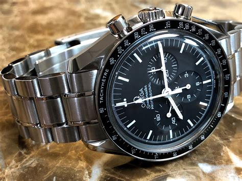 Omega Speedmaster moon